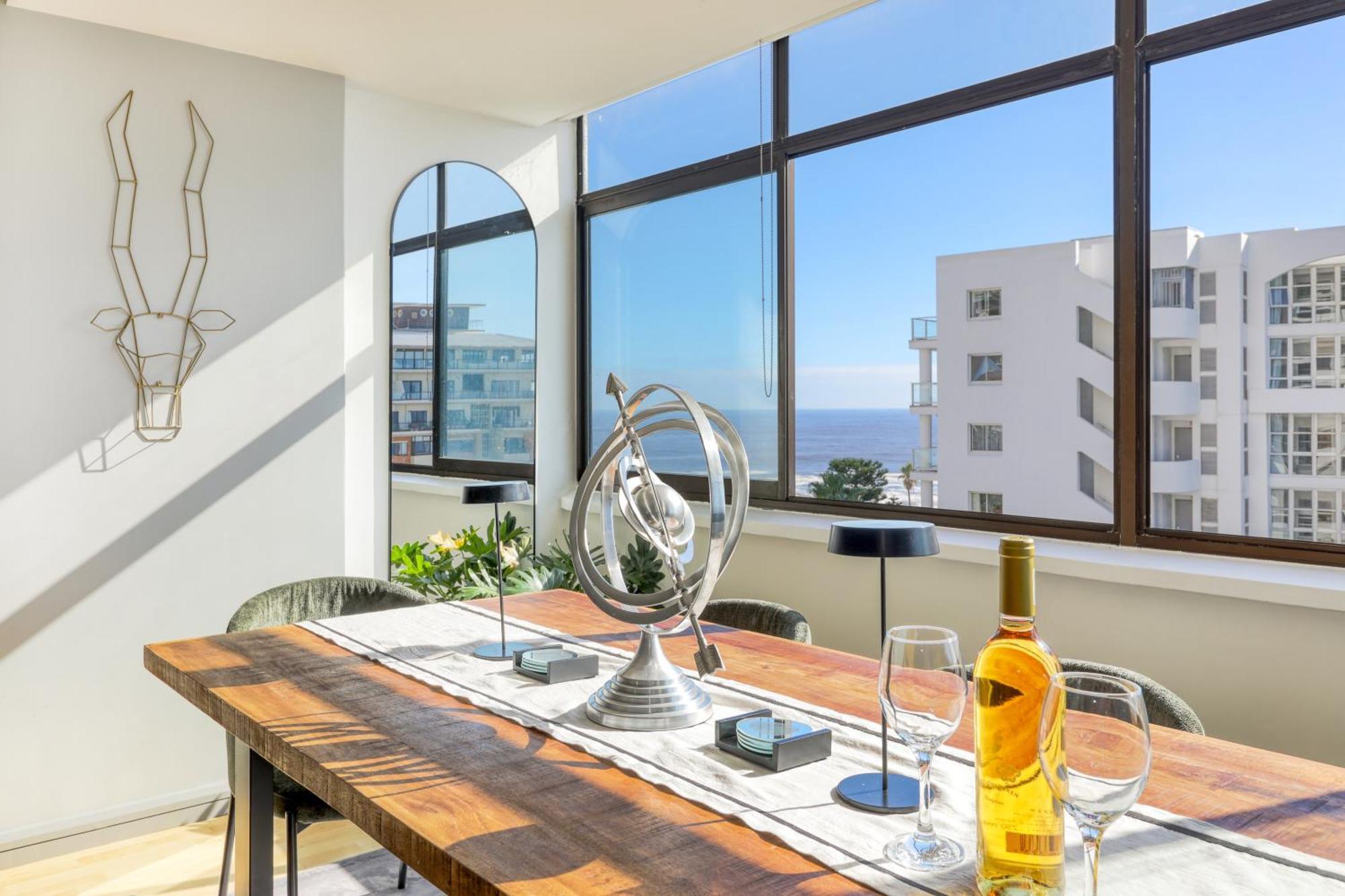 Backup-Powered Bantry Bay View 2 Bed Apartment Kaapstad Buitenkant foto