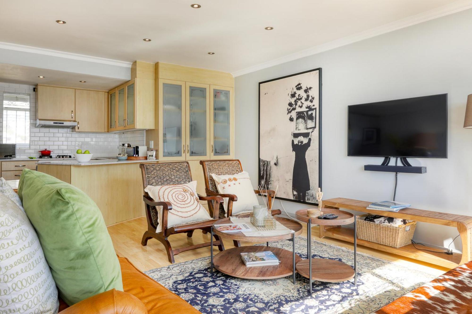 Backup-Powered Bantry Bay View 2 Bed Apartment Kaapstad Buitenkant foto