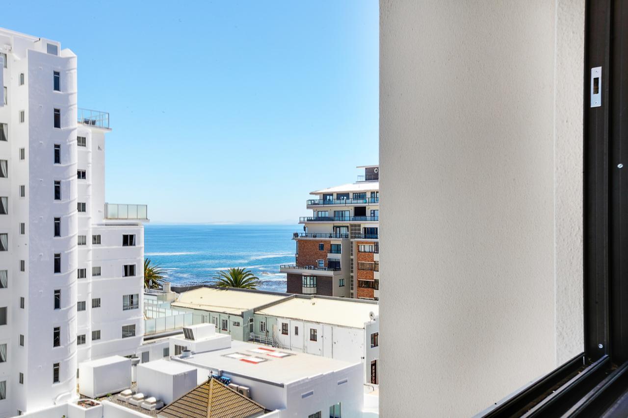 Backup-Powered Bantry Bay View 2 Bed Apartment Kaapstad Buitenkant foto